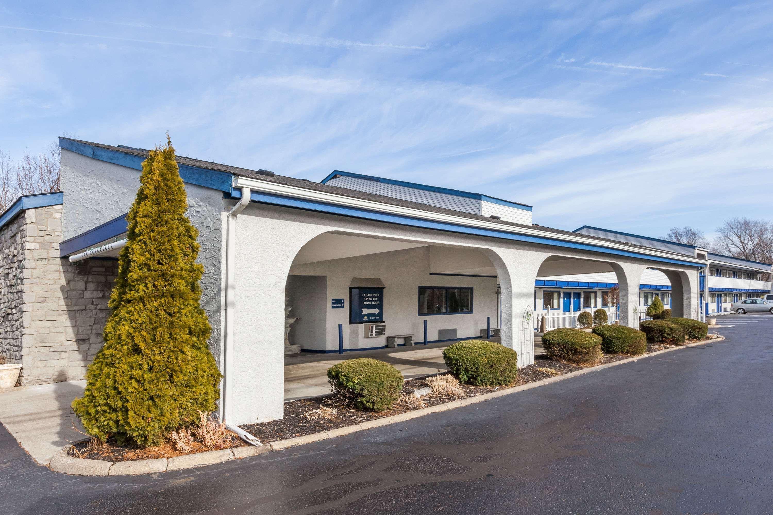Days Inn By Wyndham Kent - Akron Exterior foto